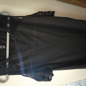 Elegant Black Lace Sleepwear